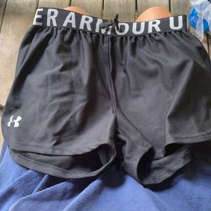 BRAND NEW WITH TAGS JUST TOOK OUT OF PACKAGE